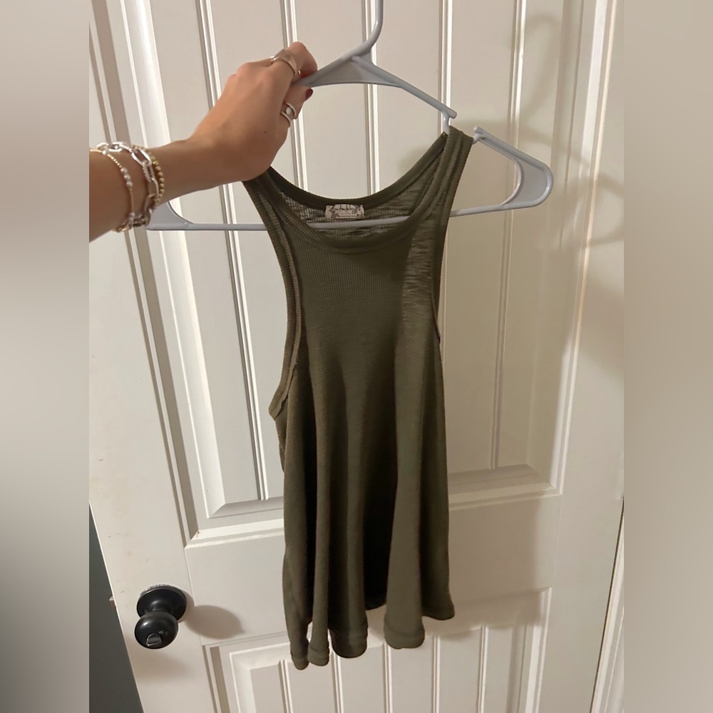 Free People tank top 💚